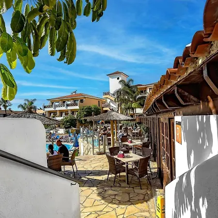 In Golf Del Sur With Heated Pool Апартаменты *